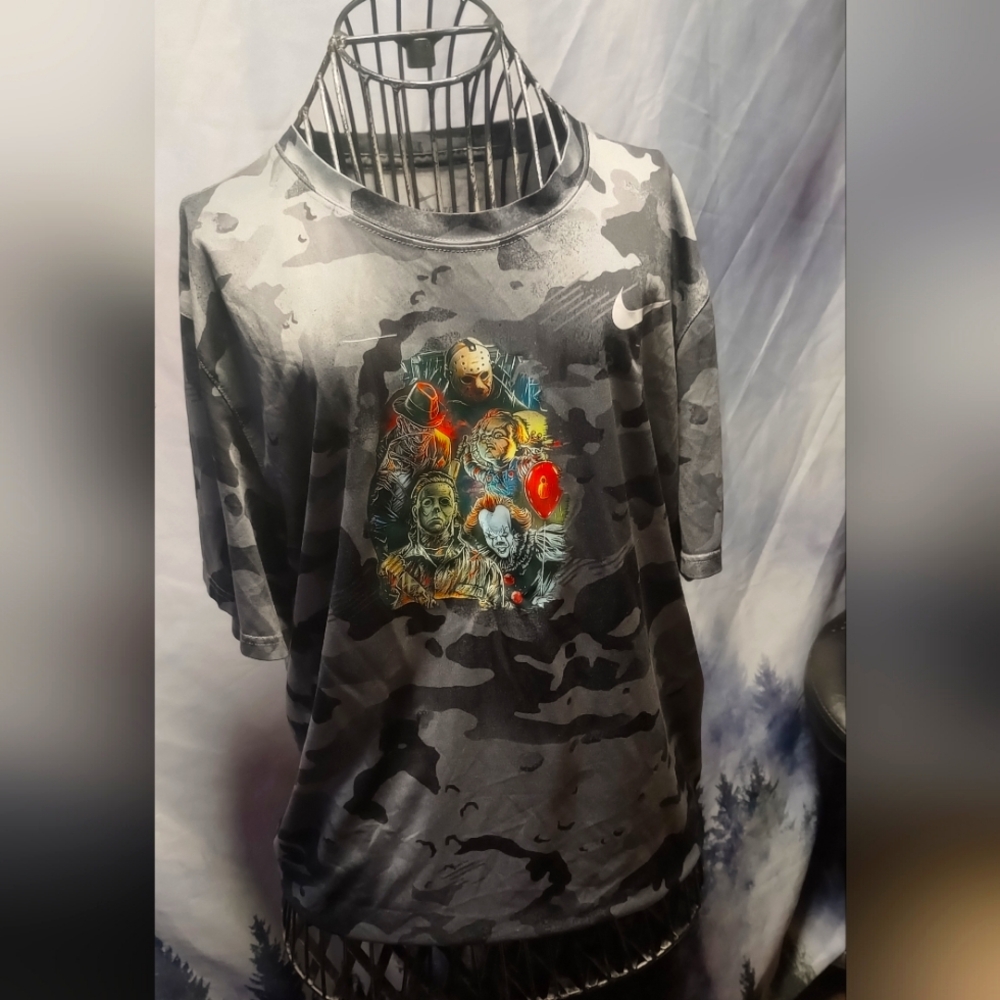 Camouflage Graphic T-Shirt The Nike Tee